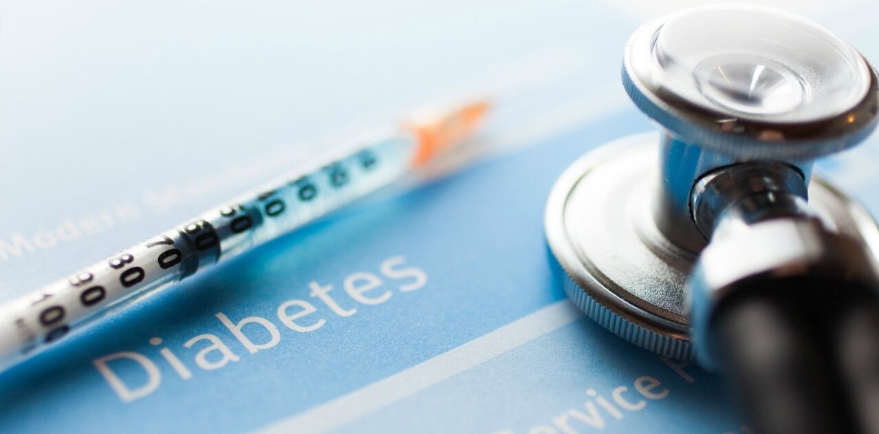 في مرض السكري ، تحتاج إلى تعديل جرعة الأنسولين اعتمادًا على كمية الكربوهيدرات المستهلكة. 