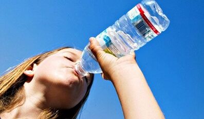 رجيم الشرب لمدة شهر لإنقاص الوزن